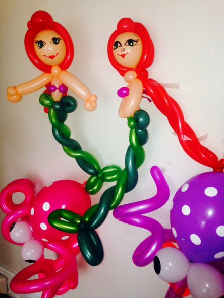 Mermaids and octopus balloon twisting 
